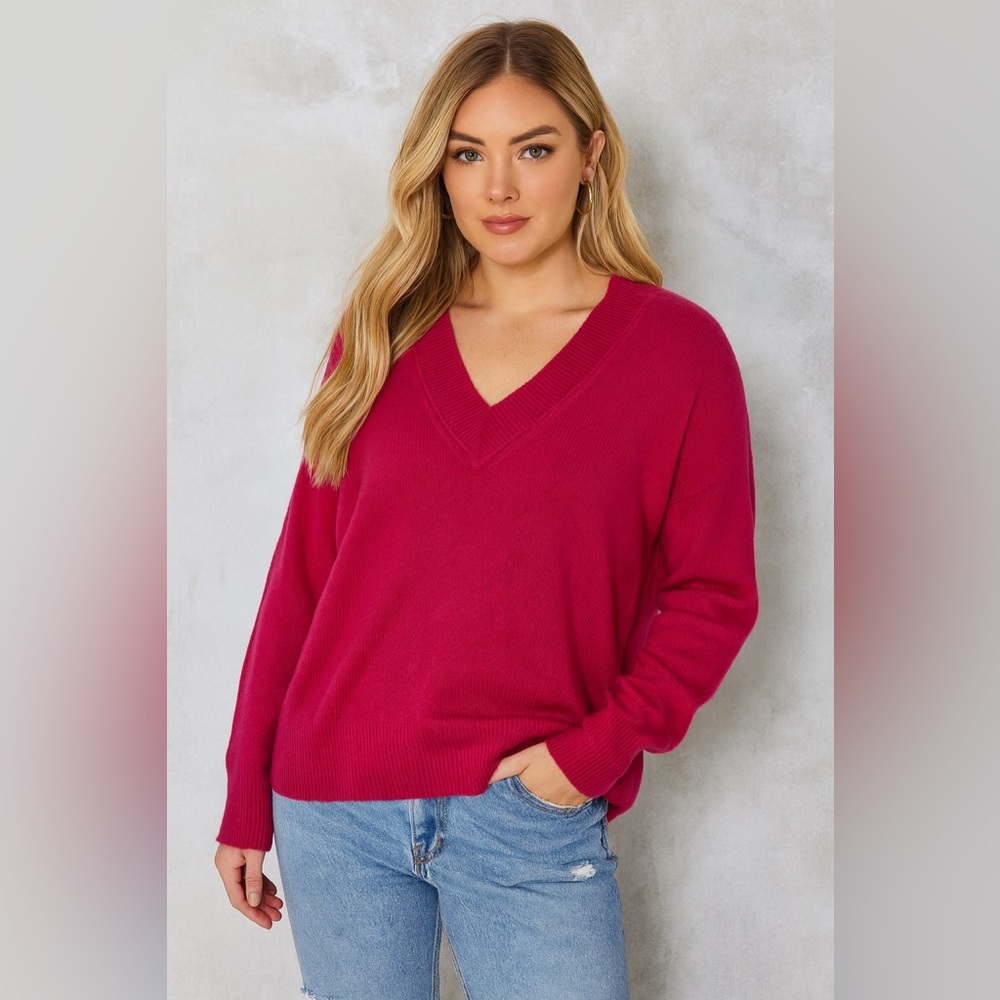 V-Neck Lightweight Sweater in Raspberry - Picture 3 of 10